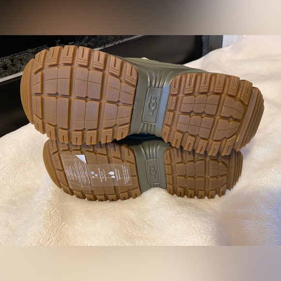 ✨NEW✨ UGG YOSE PUFFER MID BURNT OLIVE TEXTILE WATERPROOF WOMEN'S BOOTS - Picture 8 of 10